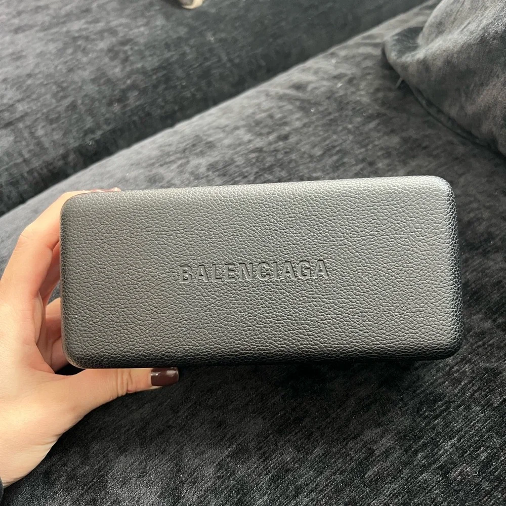 Balenciaga sunglasses - Picture 3 of 6